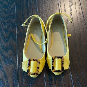 Yellow shoes